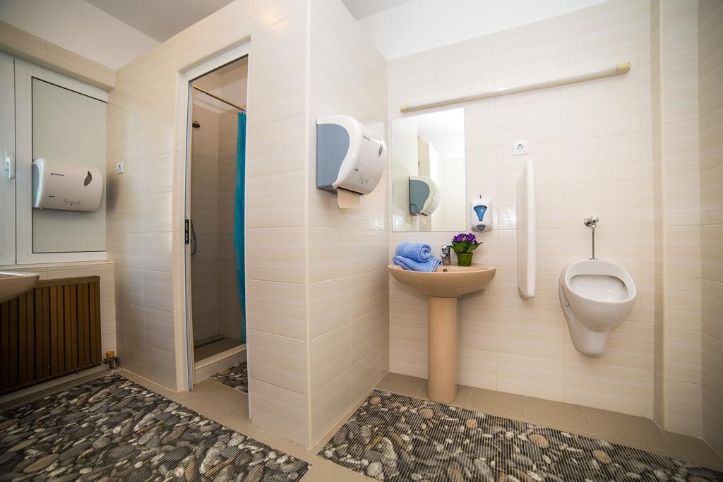 Holiday Home White House Podstrana Bagian luar foto