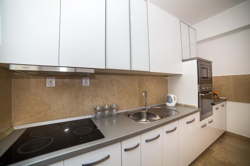 Holiday Home White House Podstrana Bagian luar foto